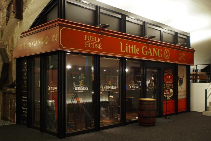 PUBLIC HOUSE Little GANG