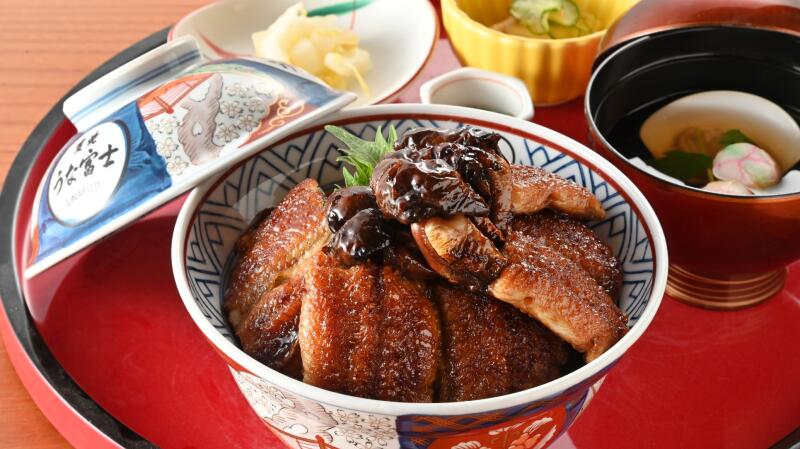 炭焼　うな富士　有楽町店　むかい