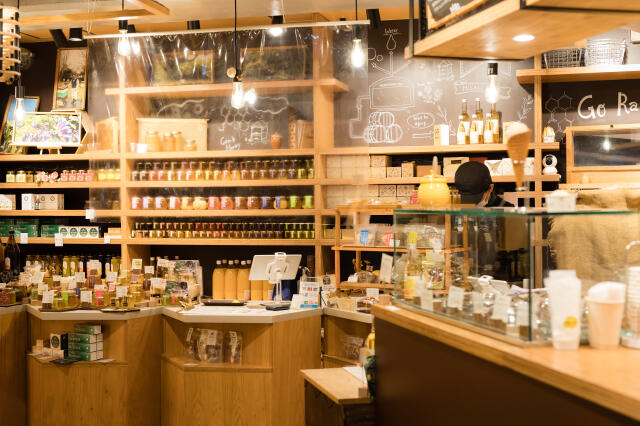 Q11、「BEE FRIENDSHIP」ってどんなお店?