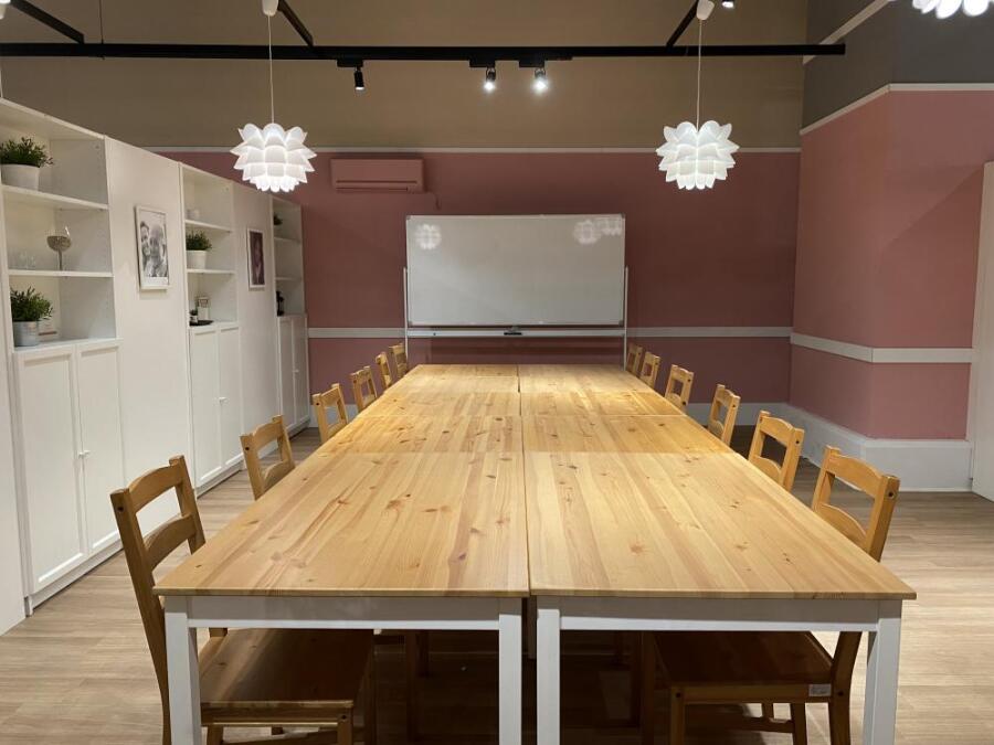 ROOM C