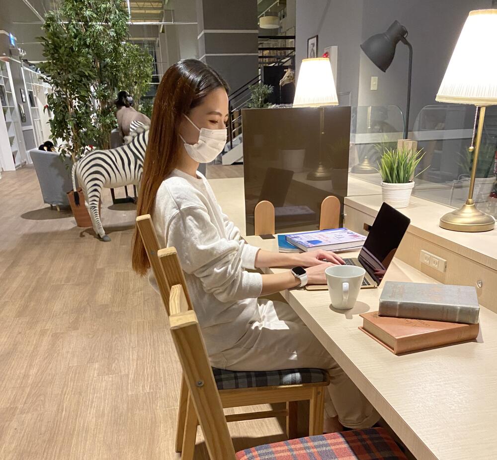 「作業したり」